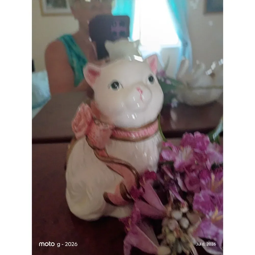 Ceramic Figurine Set White Persian Kittens adorned with pink ribbon collars~VTG~